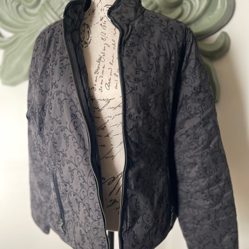 Floral Embossed Eddie Bauer quilted women’s jacket